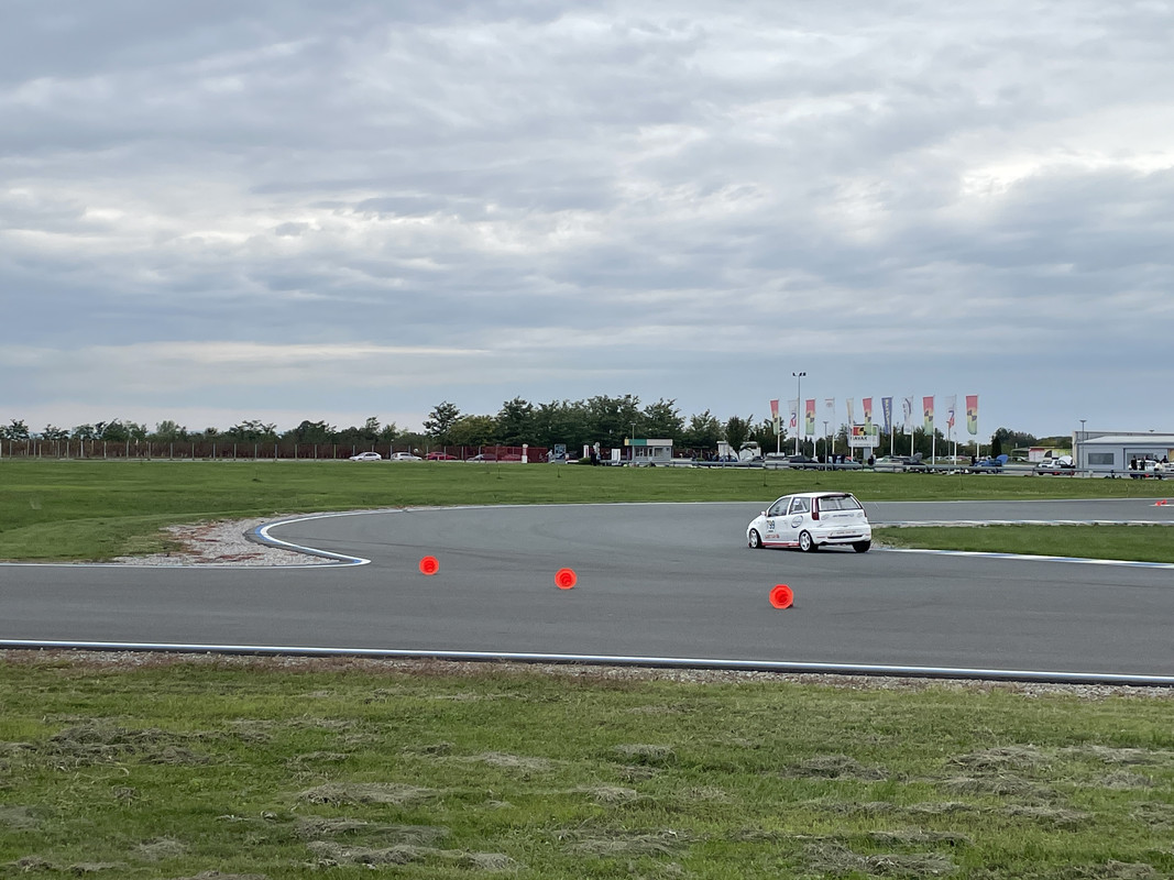 41000105-2589-4720-A710-802C6E4D9FF1