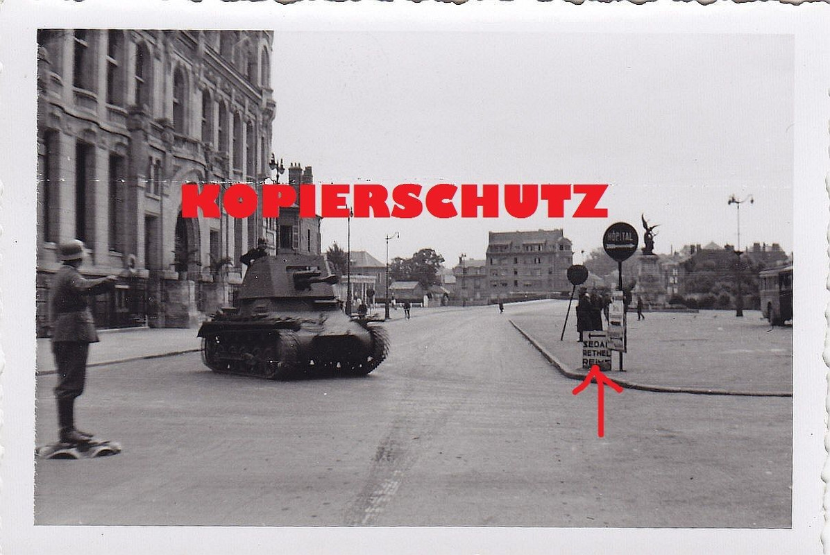 Panzerjäger I SFL in Ortsschild Reims Sedan Reth