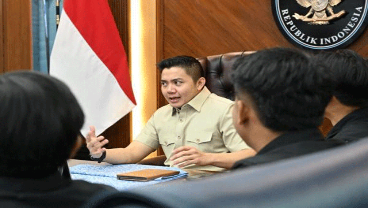 Raja Ampat Terancam Tambang Nikel, Pemerintah Siap Ambil Langkah Tegas Raja Ampat Terancam Tambang Nikel, Pemerintah Siap Ambil Langkah Tegas