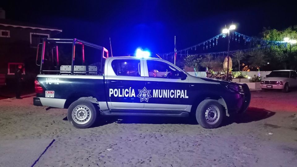 Fallece policía municipal y civil resulta herido de bala tras agresión armada en Jalisco