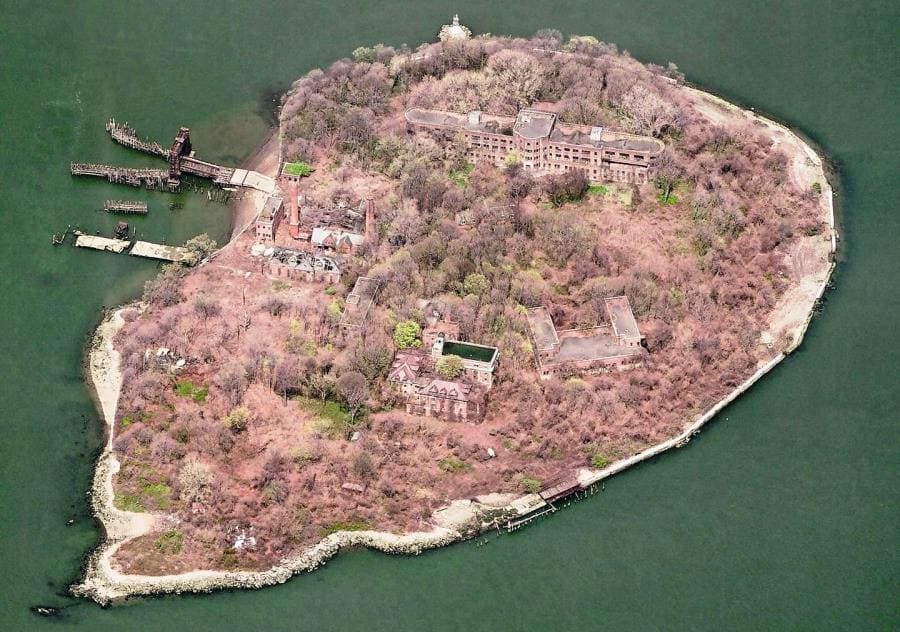 Остров Норт-Бразерс в Нью-Йорке Остров Норт-Бразерс в Нью-Йорке