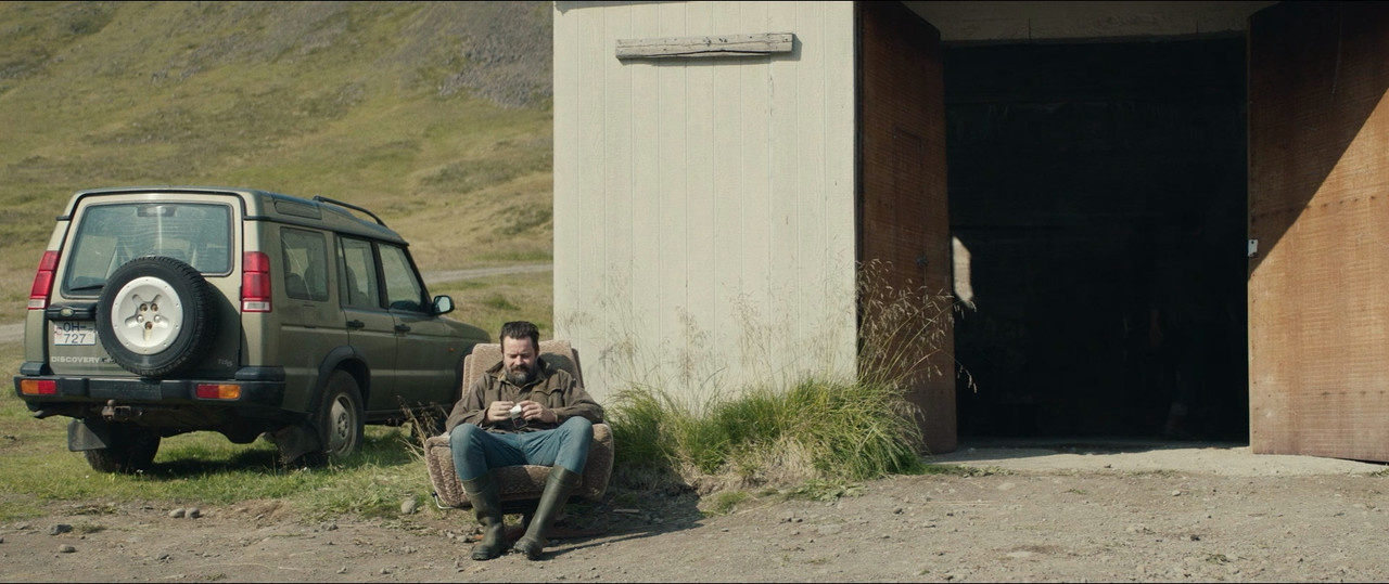 Lamb (2021).mkv_010017.667