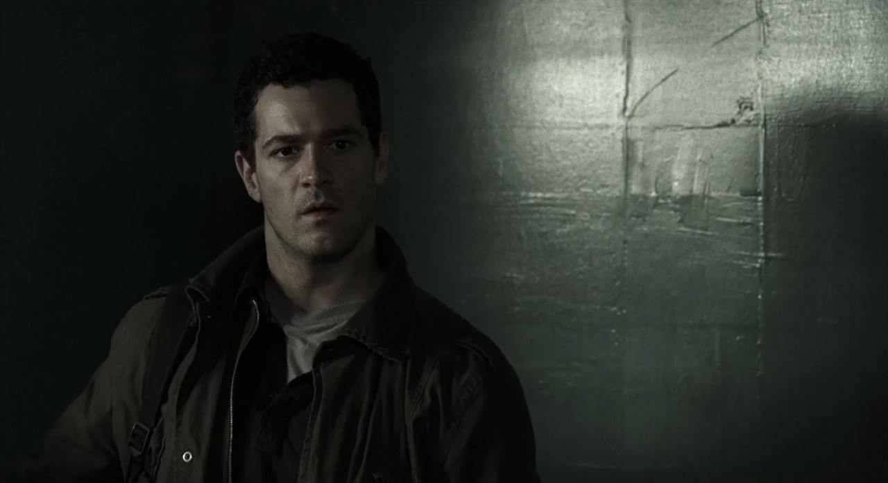 Against the Dark 2009 BluRay [Hindi + Tamil + English] 480p, 720p ESub Screenshot