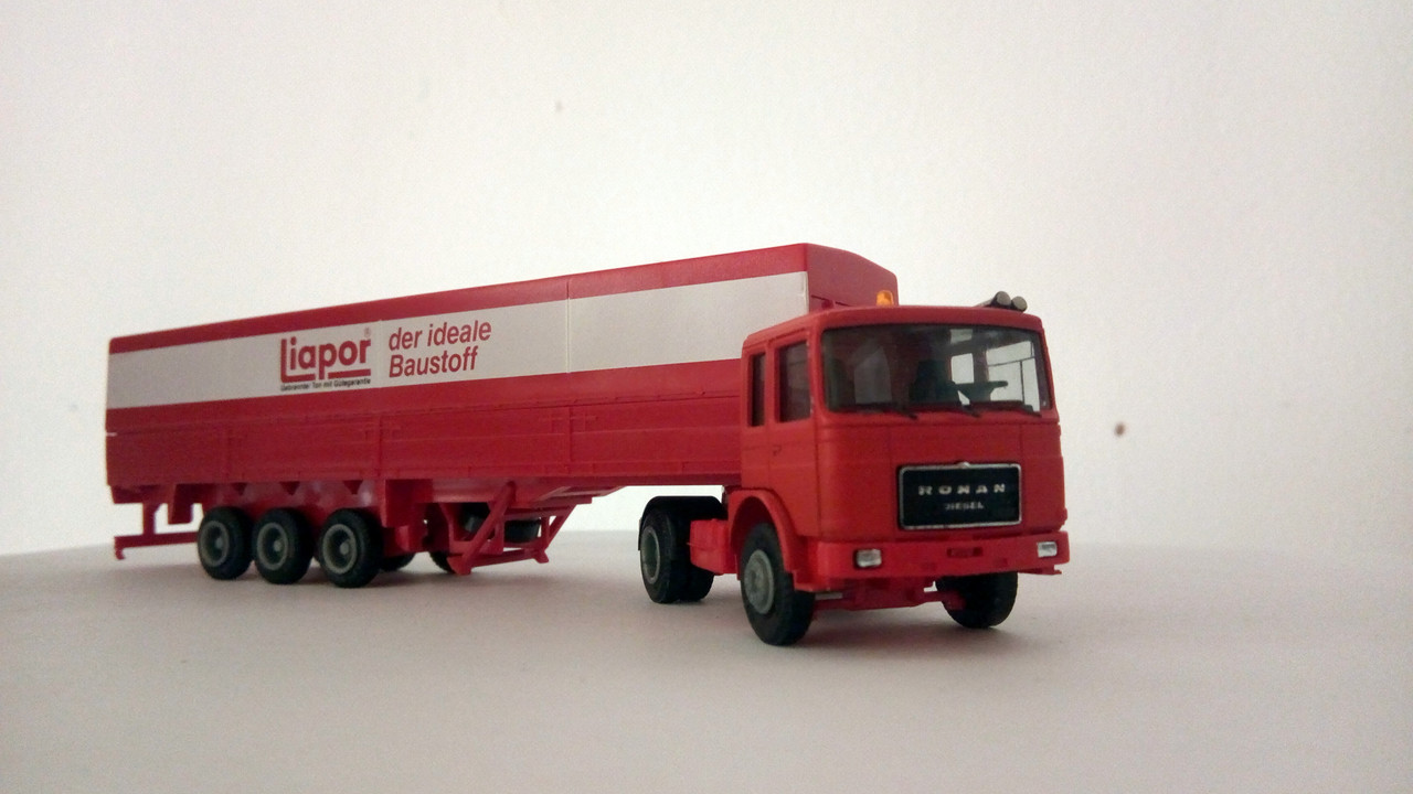 Macht (9483)
