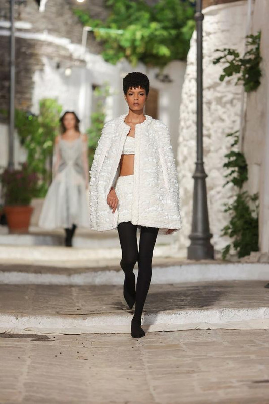 Dolce & Gabbana, l'Alta Moda ad Alberobello Dolce & Gabbana, l'Alta Moda ad Alberobello