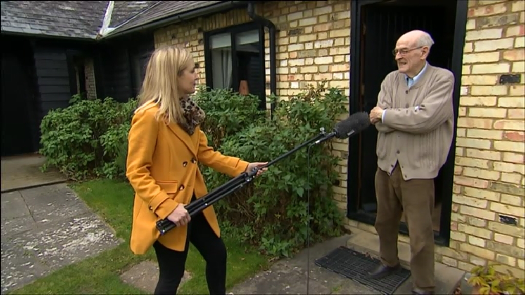 02.09 - 18.30.00 - This Is BBC One HD. Please switch over to BBC One.ts_snapshot_06.46.841