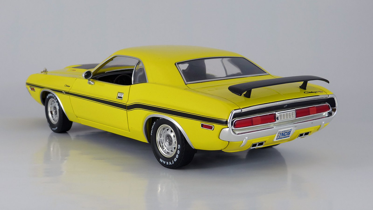 Greenlight 1/18 Scale 13614 - 1970 Dodge Challenger R/T The