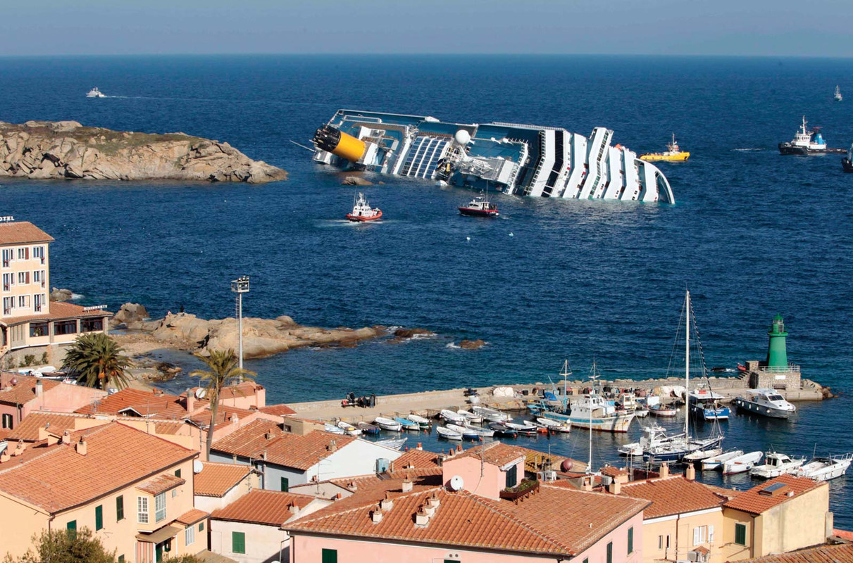 cruise-ship-Costa-Concordia-disaster-side-Mediterranean-Jan-14-2