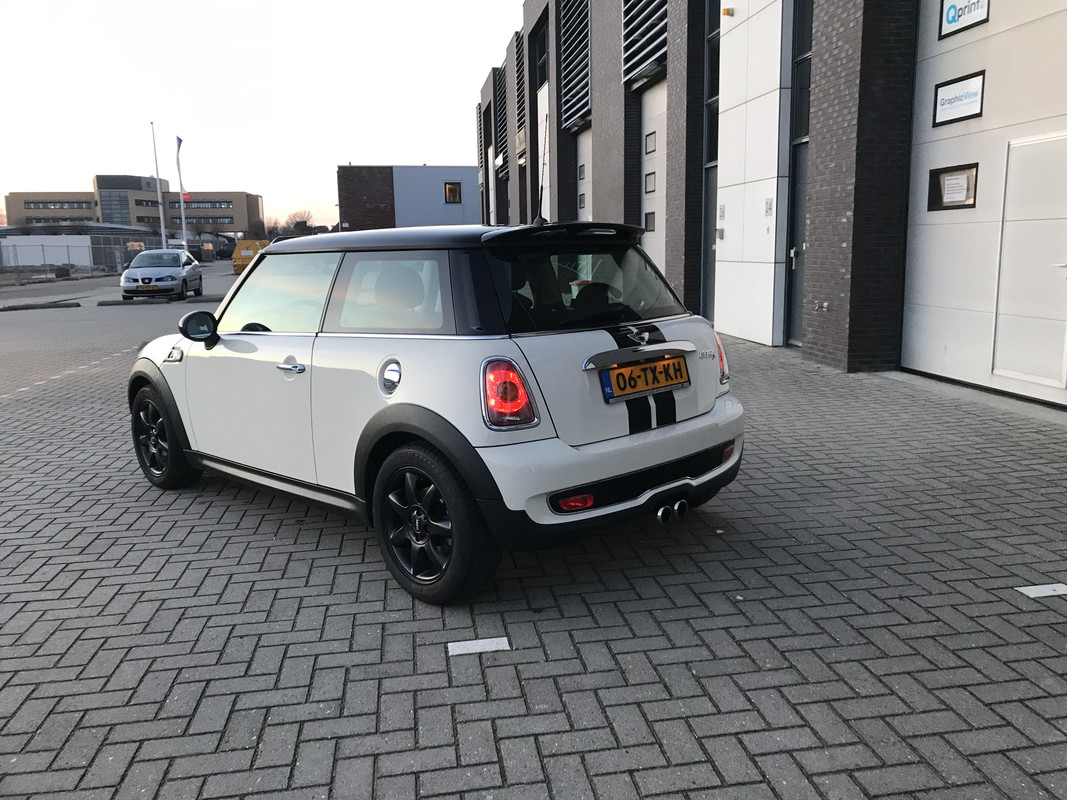 02866880-F5D9-4952-A335-785708865D1C