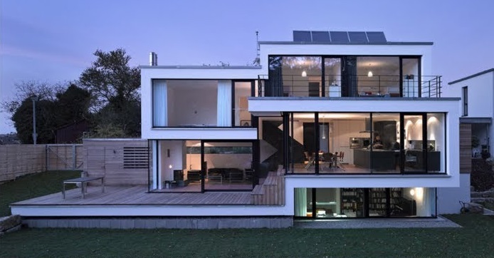 Photo: house/residence of the sexy tough  60 million earning Barcelona, Spain-resident

