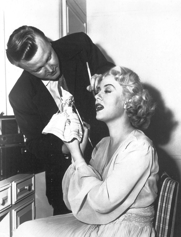 Audrey_Totter_a90