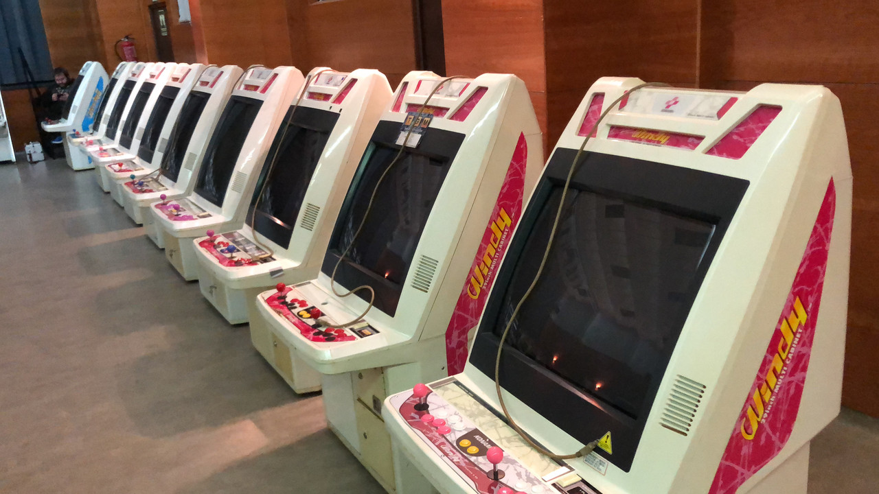 3B928535-1A1C-463F-9B21-569D212DFFF0