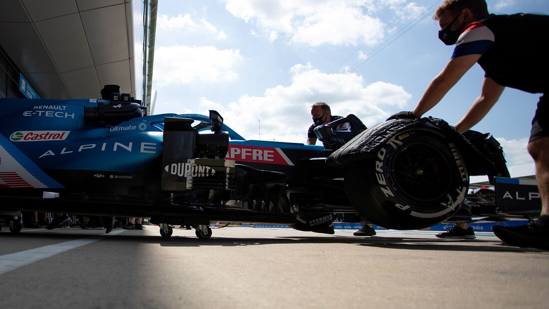 Fernando-Alonso-Alpine-GP-England-Silverstone-Formel-1-16-Juli-2021-169Gallery-f40b13d6-1815072