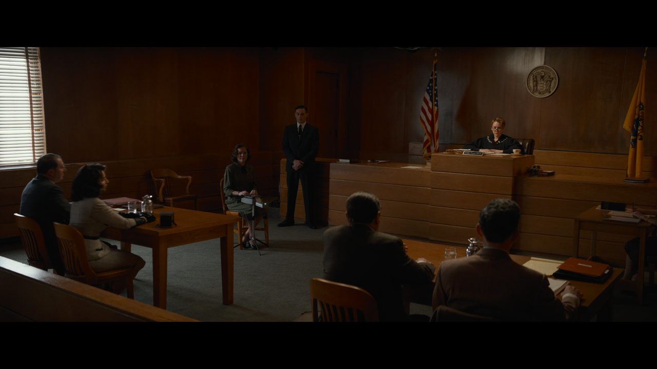 mpv shot The Alto Knights 2025 2160p UHD BDRemux 2160p HDR10 DV HEVC Нечипорук 00 43 24 0006