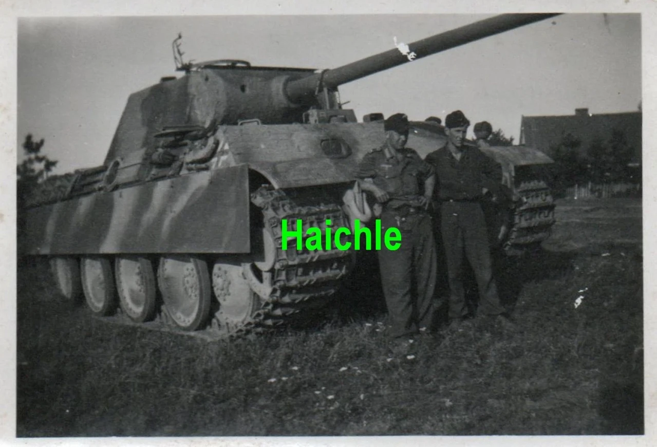 Orig Foto WW2 Panzer Nr 120 747 Truppenübungspl Arys August 1944 dann Front