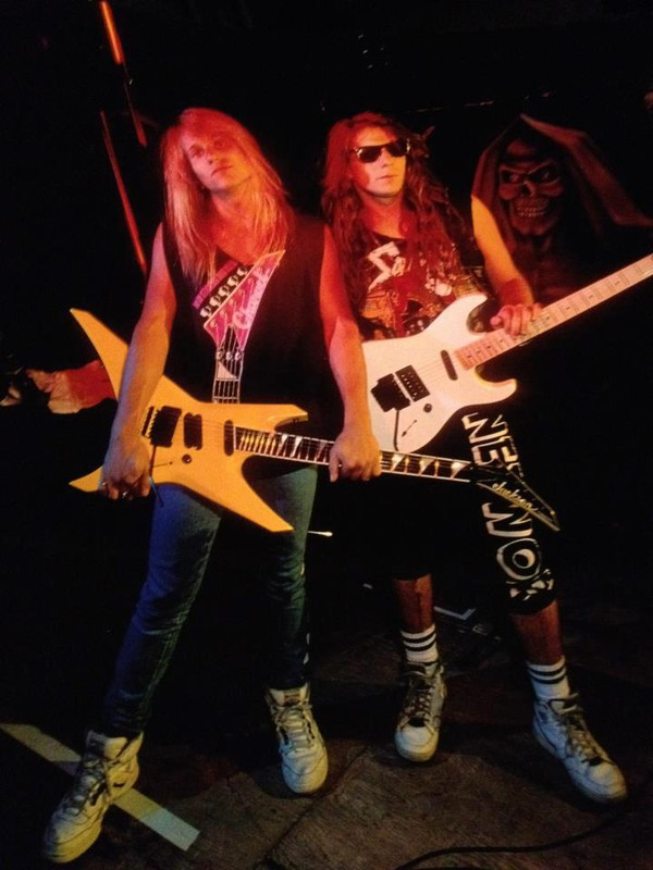 37111_532961886714222_1294929066_n