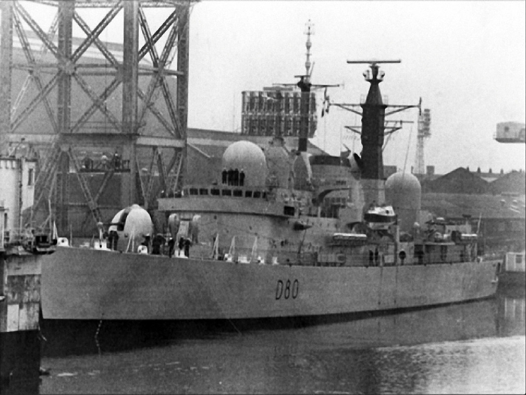 HMS Sheffield (D.80) в Барроу