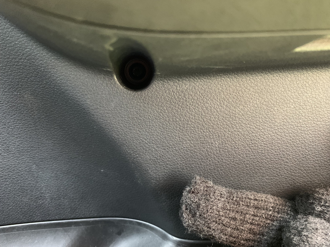 2205D1AE-5FF1-424C-A3D4-C70C5880EB5D