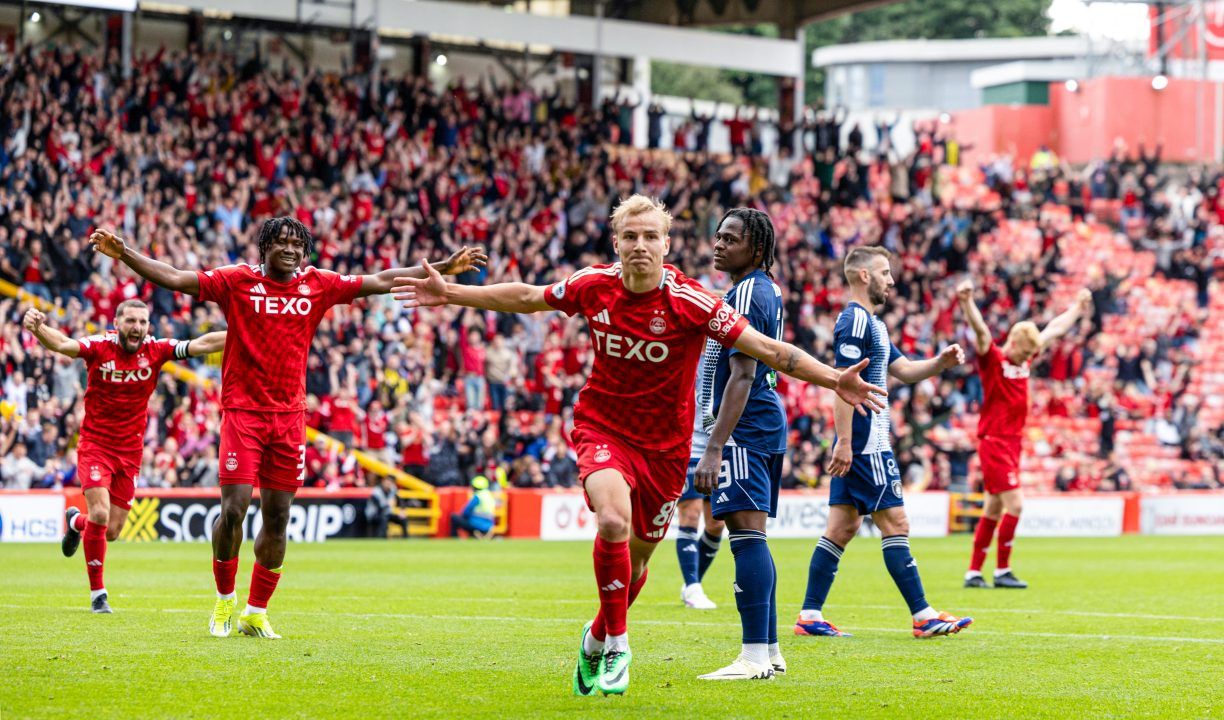 Steaua Bucuresti vs Aberdeen, 01h30 ngày 29/08