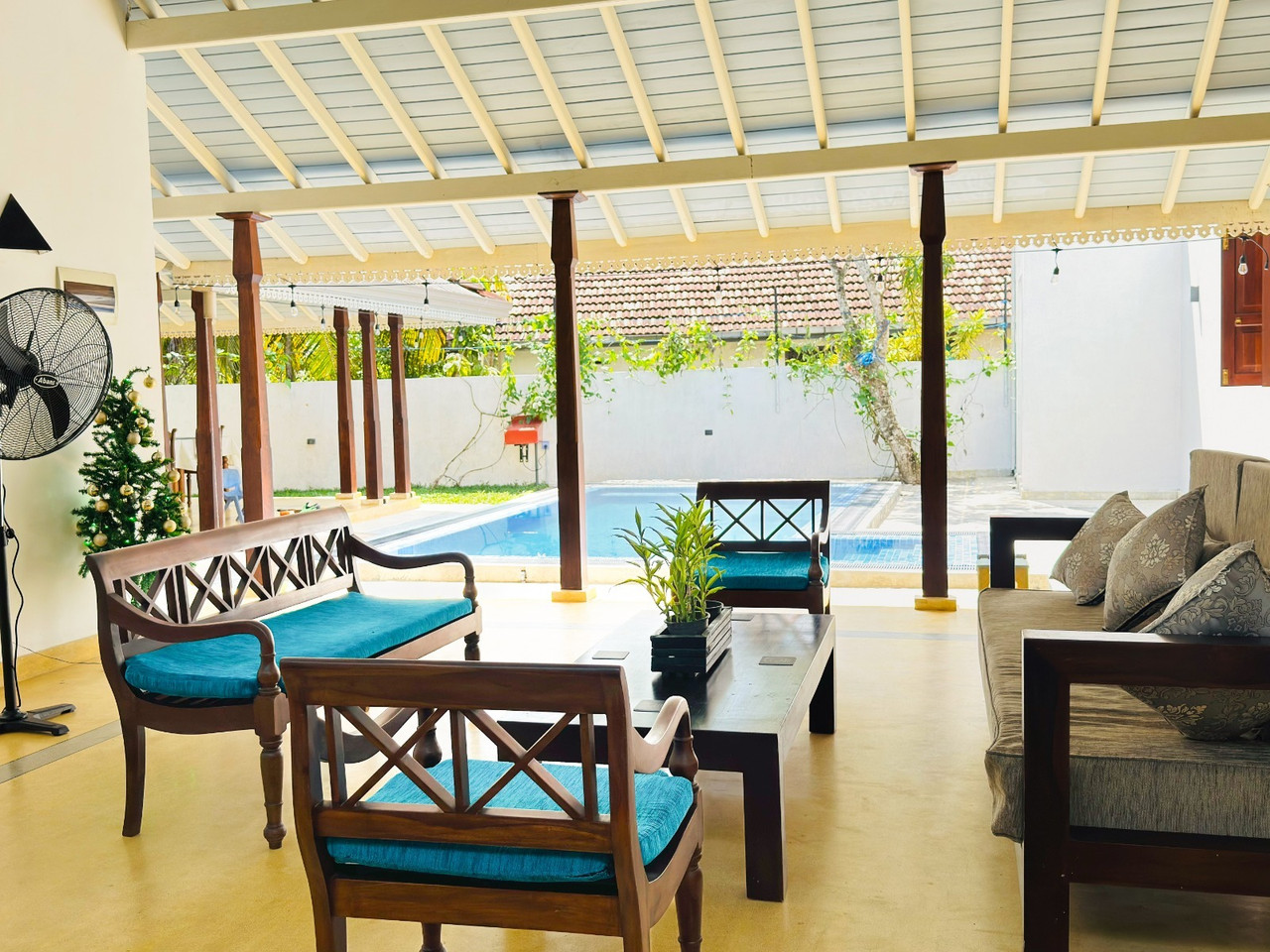Poolside veranda lounge
