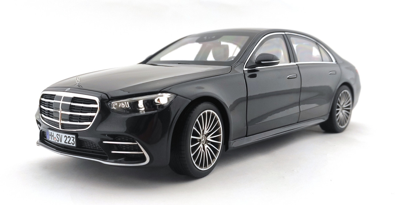 MB S Class W223 AMG line 2021 dark blue Norev (1)