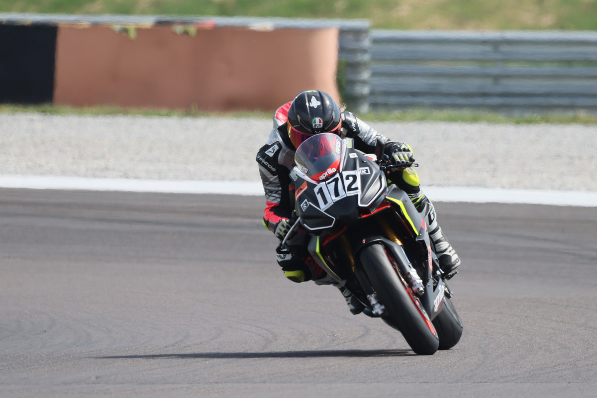 B27161BC-1C00-47B8-B1F0-C5BAF101D38C