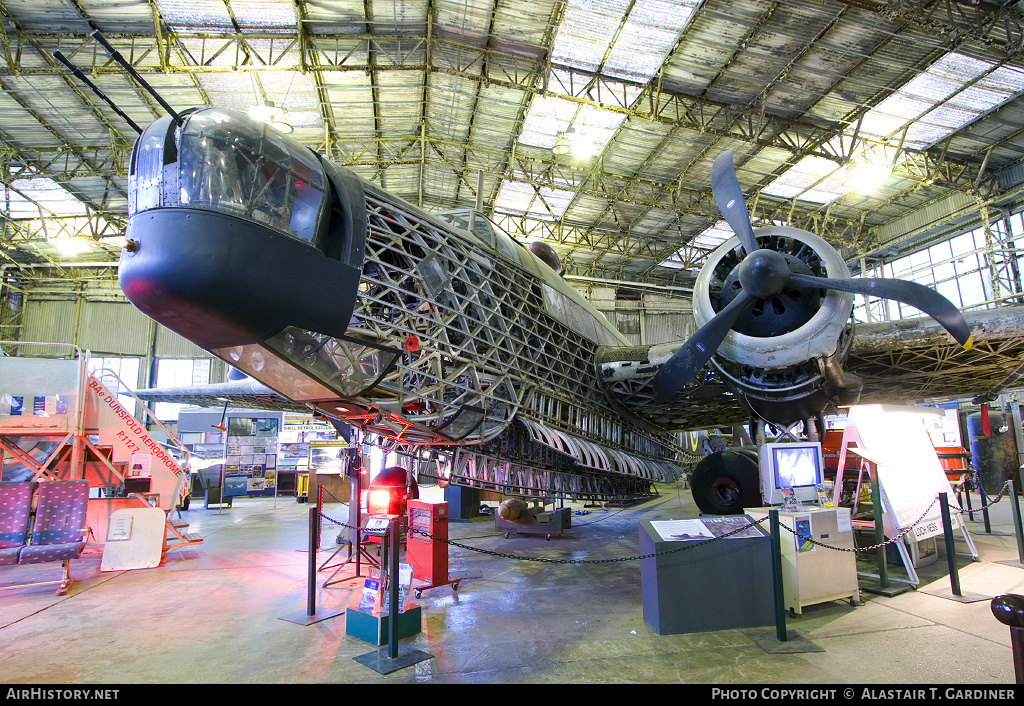 Vickers Wellington Zzzzzzzzzzzzzzzzzzzzzzzzzzzzzzzzzzzzzzzzzzzzzzzz