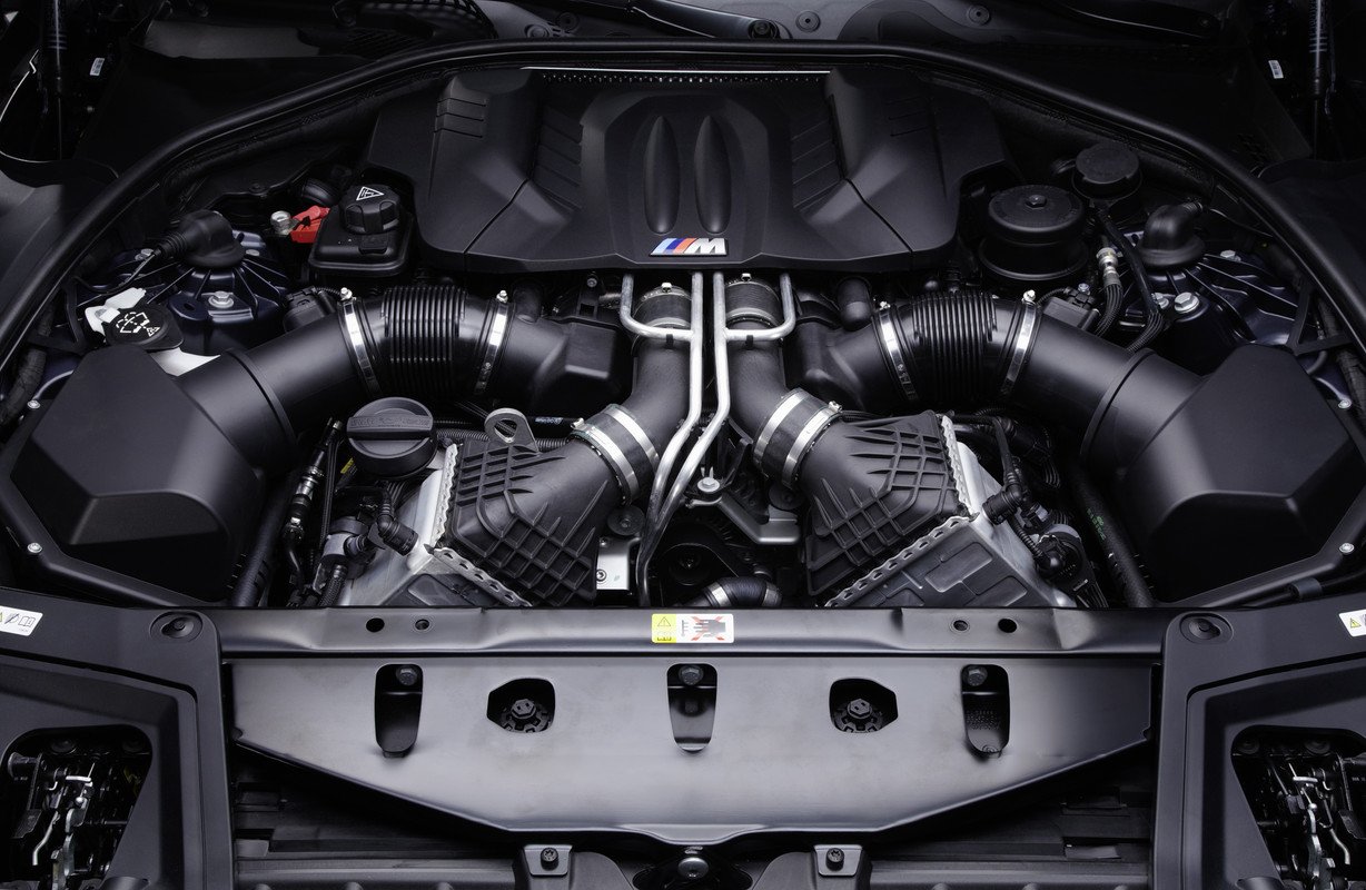 P90078398_highRes_the-new-bmw-m5-06-20