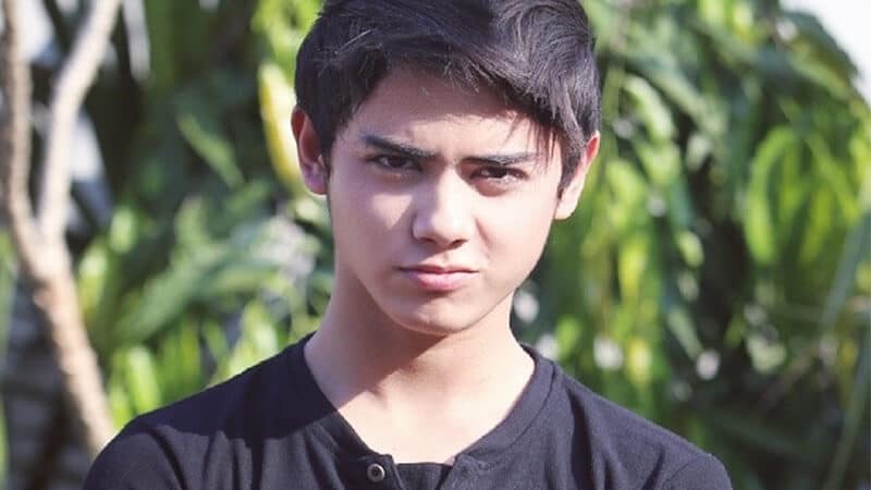 000010-00-foto-foto-aliando-syarief-alia