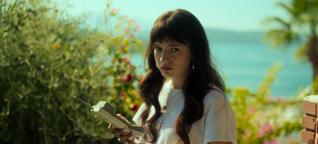 Summer House 2026 WebRip [Hindi + Tamil + Telugu + English] 480p 720p ESub Screenshot