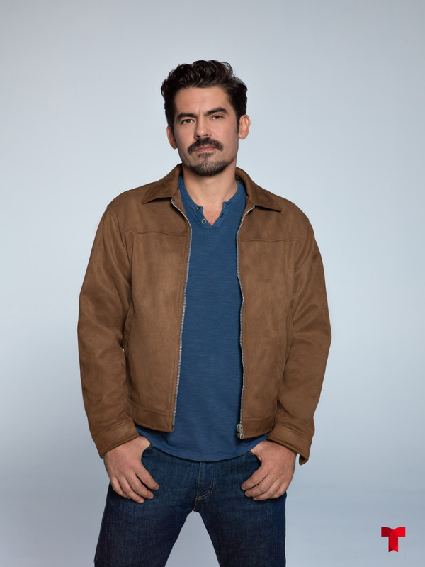 https://i.postimg.cc/VNTQ1hbG/Ivan-Arana-Eduardo-Torres-1-La-Jefa-Telemundo.jpg