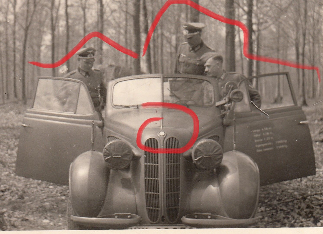 Foto Soldat Beute PKW Fahrzeug Auto Cabrio französisch french ca