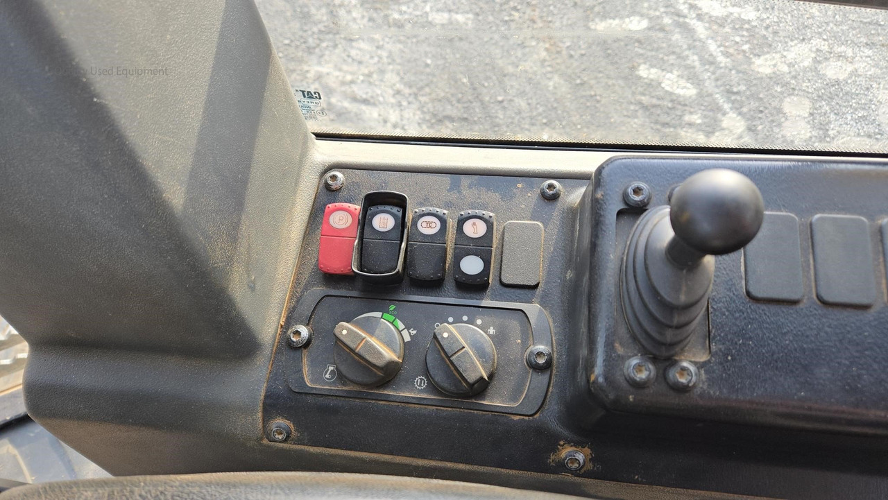 Vehicle thumbnail 13