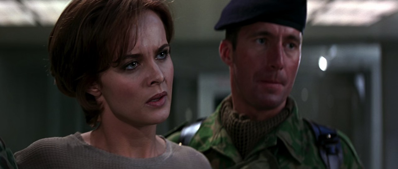 Golden-Eye-1995-Blu-Ray-Hindi-English-1080p-10bit-x265-HEVC-DDP-5-1-ESub-mkv-0006