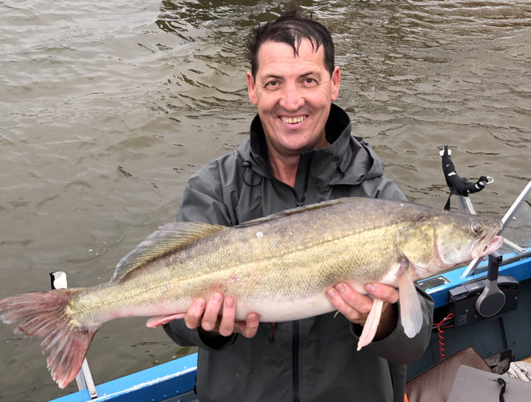 67 джиг спиннинг рыбалка  блесна воблер катушка  судак щука окун