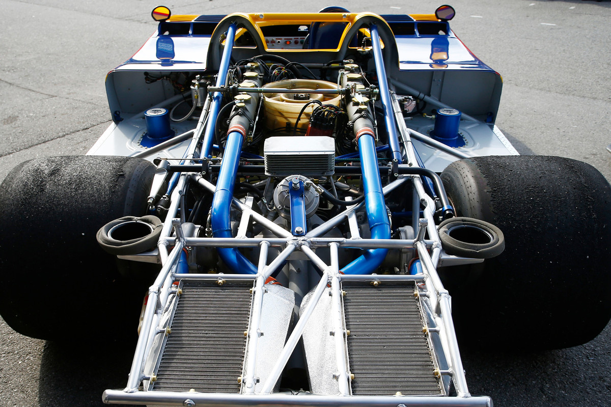 2163370-porsche-917-30-5-4-litre-v12-tur