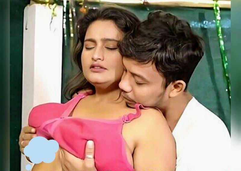 Village bhabhi fucking with doodhwala bhaiyya Hot Desi sex video