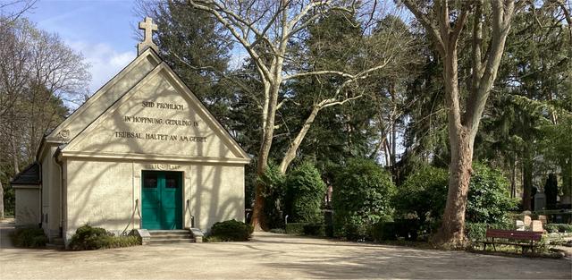 Kapelle_Nikolassee.jpg