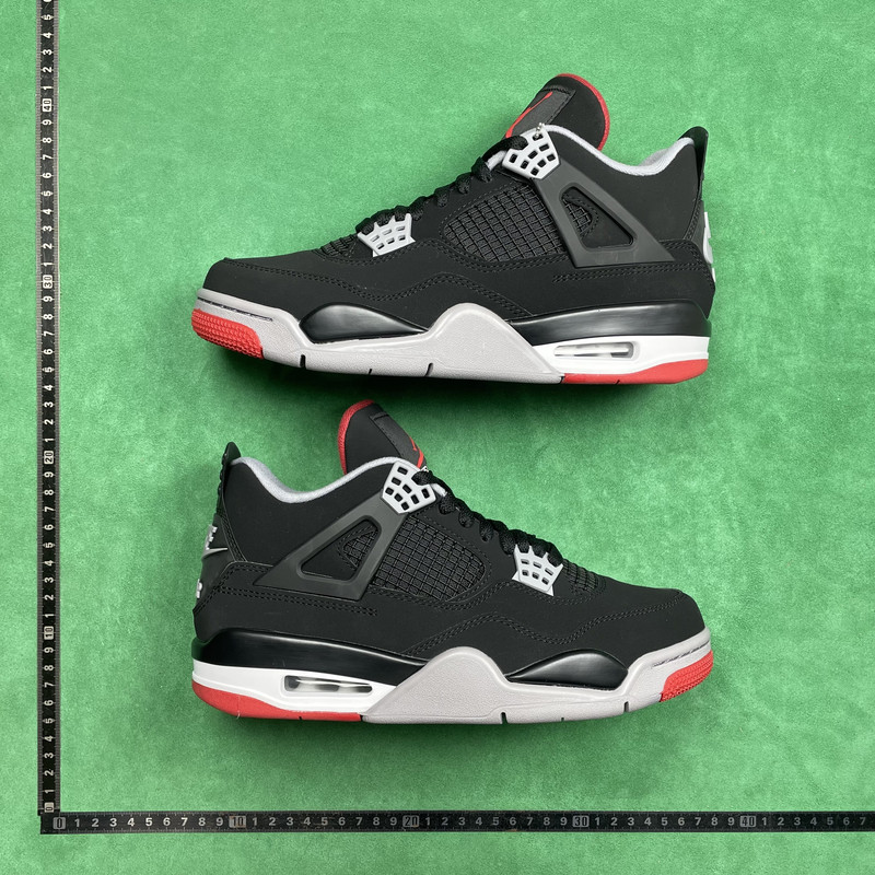 Air Jordan 4