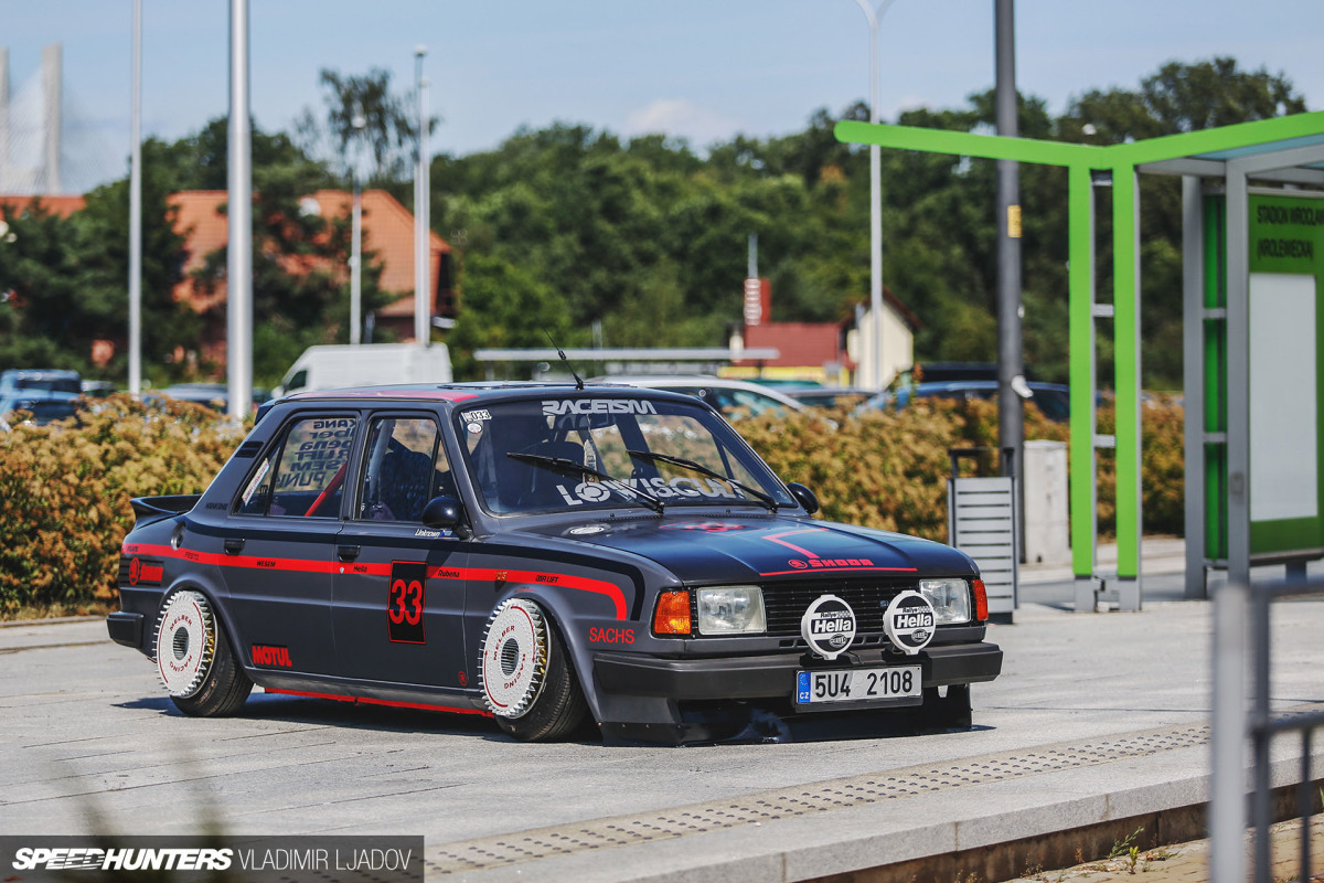 skoda-136-raceism-by-wheelsbywovka-21-1200x800