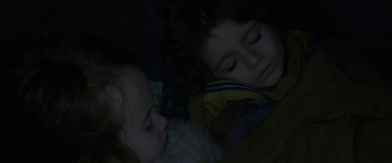 Bird Box (2018) + Extras (1080p WEBRip x265 HEVC 10bit EAC3 5.1 Atmos SAMPA) [QxR]