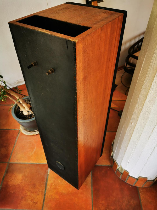 93EFB097-42A3-4443-B6D7-FE98E5B530EE