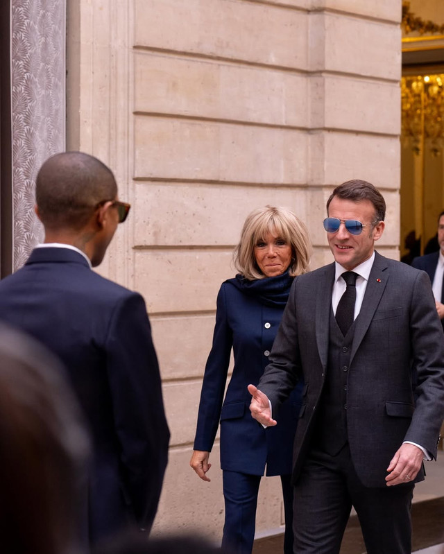 EXCLUSIVE Very legendary French President Macron just named Pharrell la Légion d honneur (Knig (5)