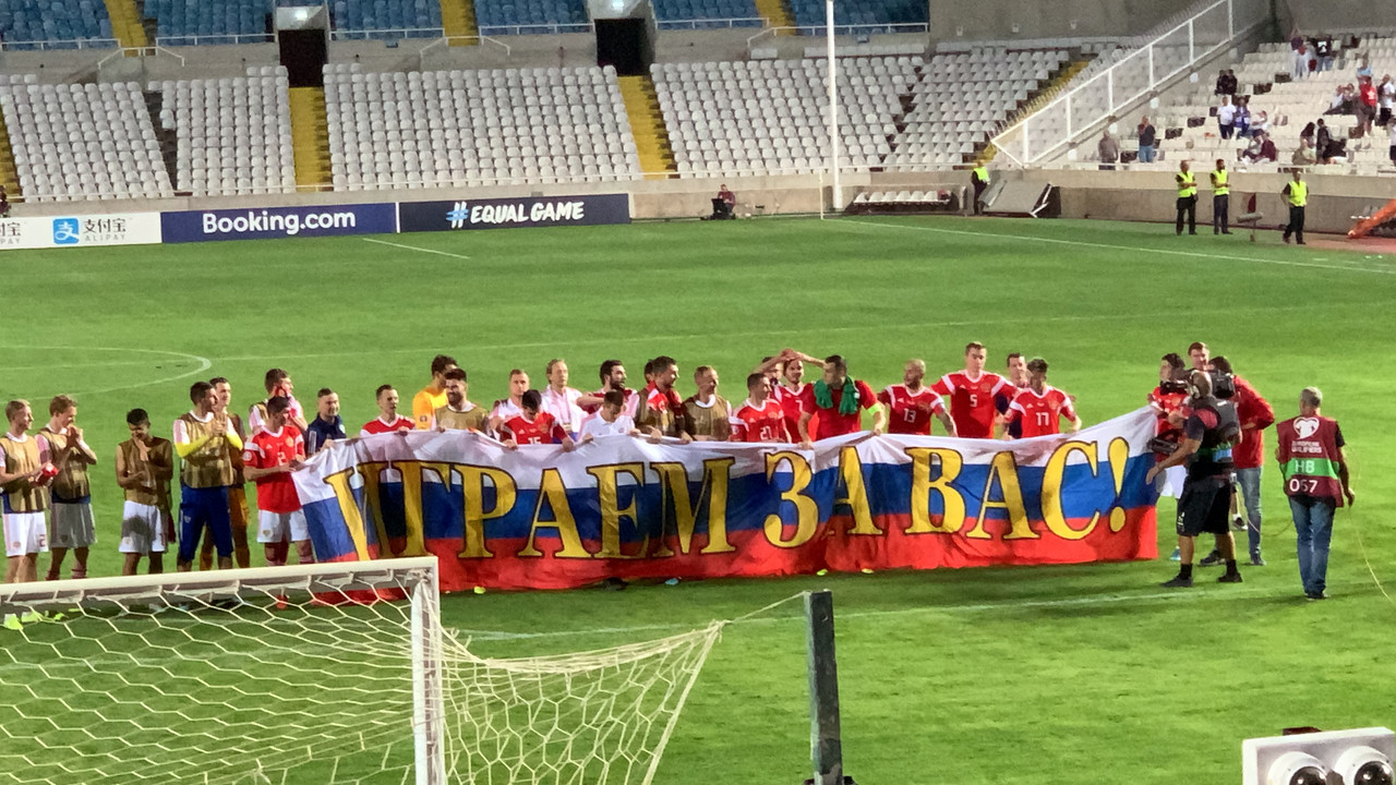 2651 CEB6 B9 D4 4 A33 BEE4 4 D5487 C04 CAB — Postimages