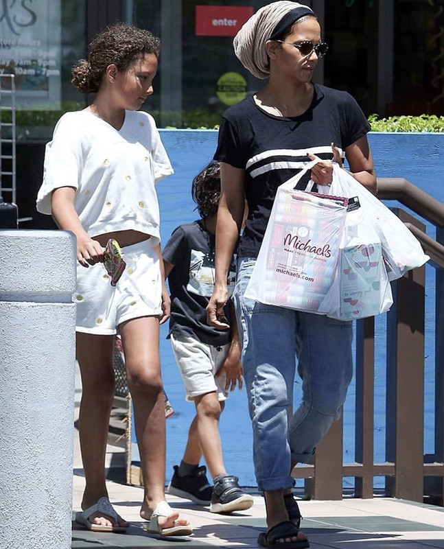 5B2400DA-6BA3-410B-AF07-A166AF858CA4