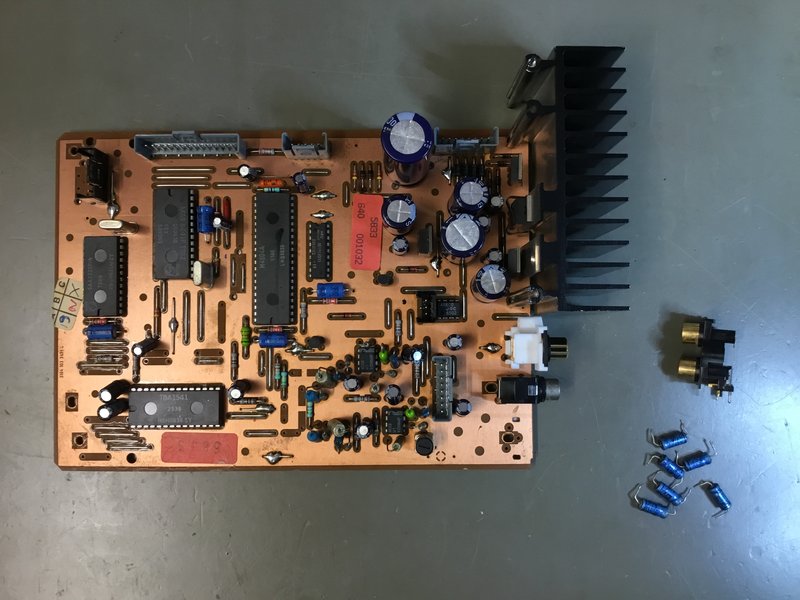 [Bild: Blaupunkt-CP-2850-NT-DAC-Platine-top-01.jpg]