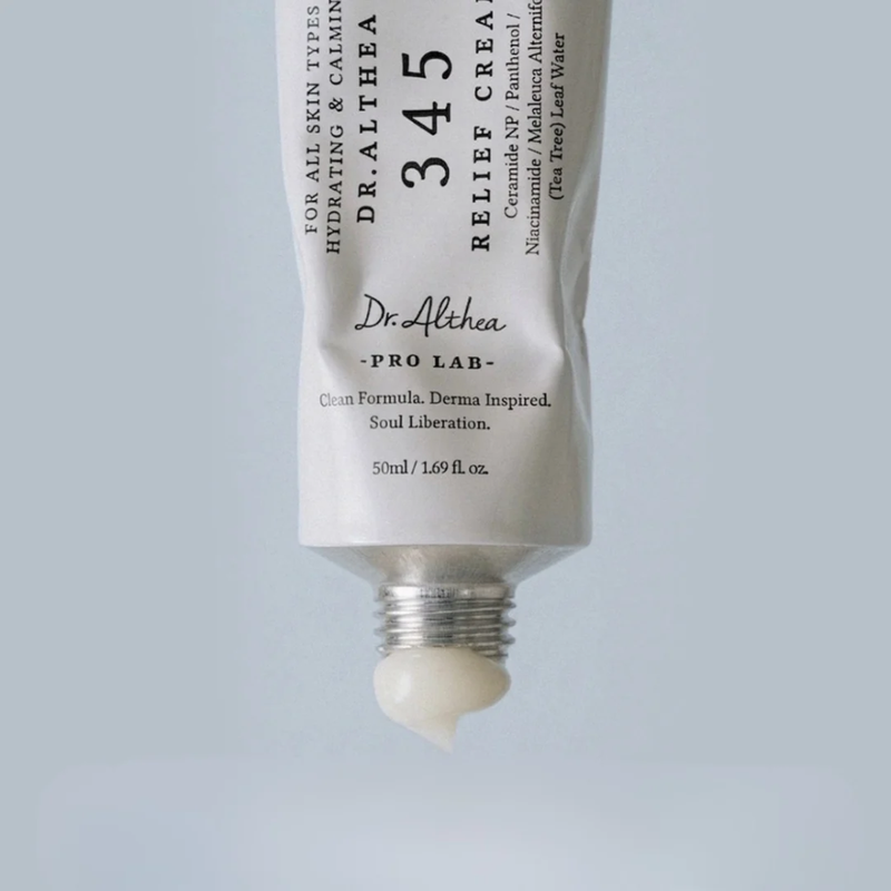 Crema calmante que repara la barrera y mejora las imperfecciones.