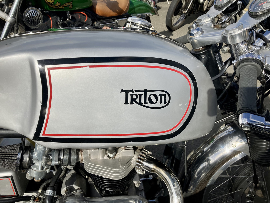 FF1E03E0-E529-487E-8CAD-2CF1B98EC239