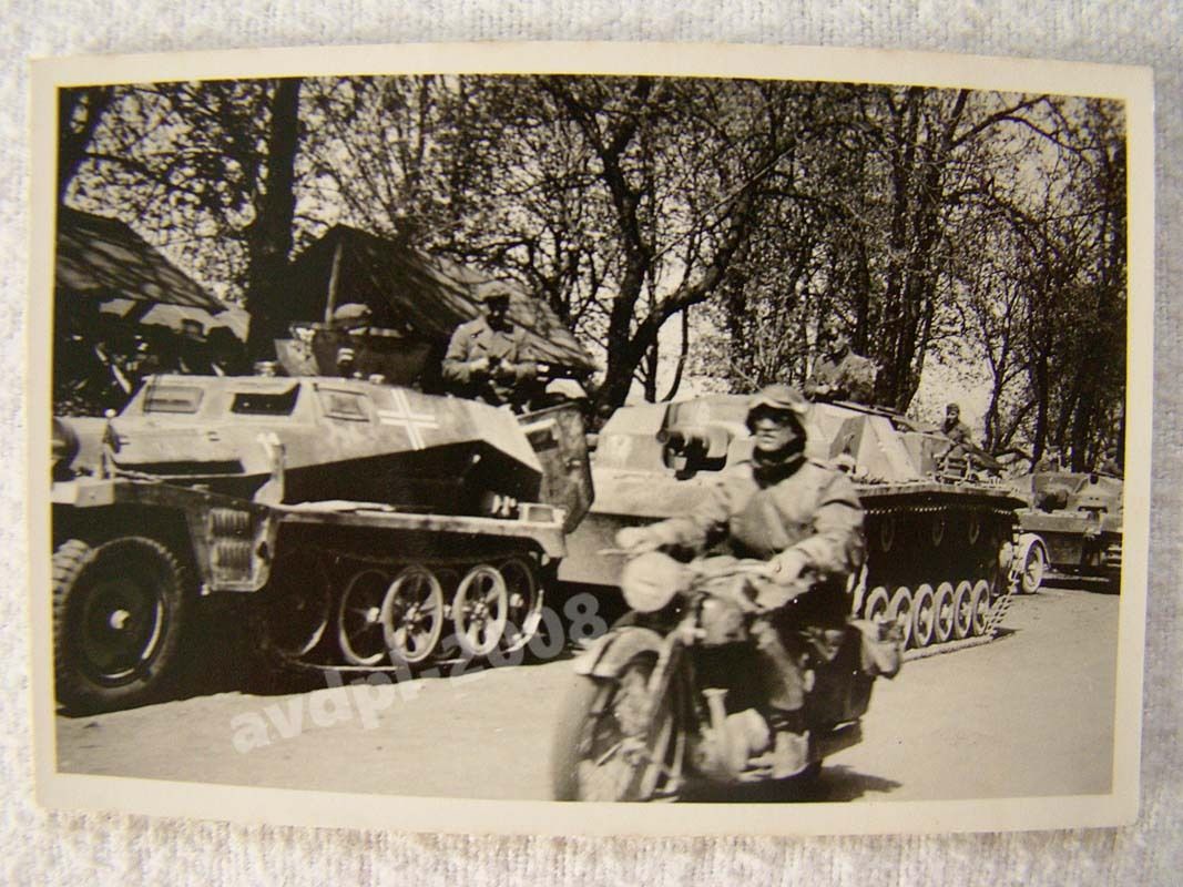 Sturmgeschütze - SPW - Kradmelder - Foto origina