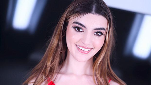 AmateurAllure – Julia James – From Park Bench to Studio Swallow!